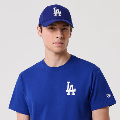 The model is wearing this MLB Banana Graphic LA Dodgers T-Shirt in bright blue. 6
