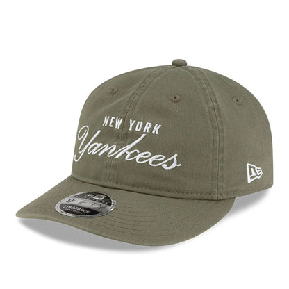 Pictured is this Thisisneverthat X MLB New York Yankees Retro Crown 9FIFTY cap in dark green. 1