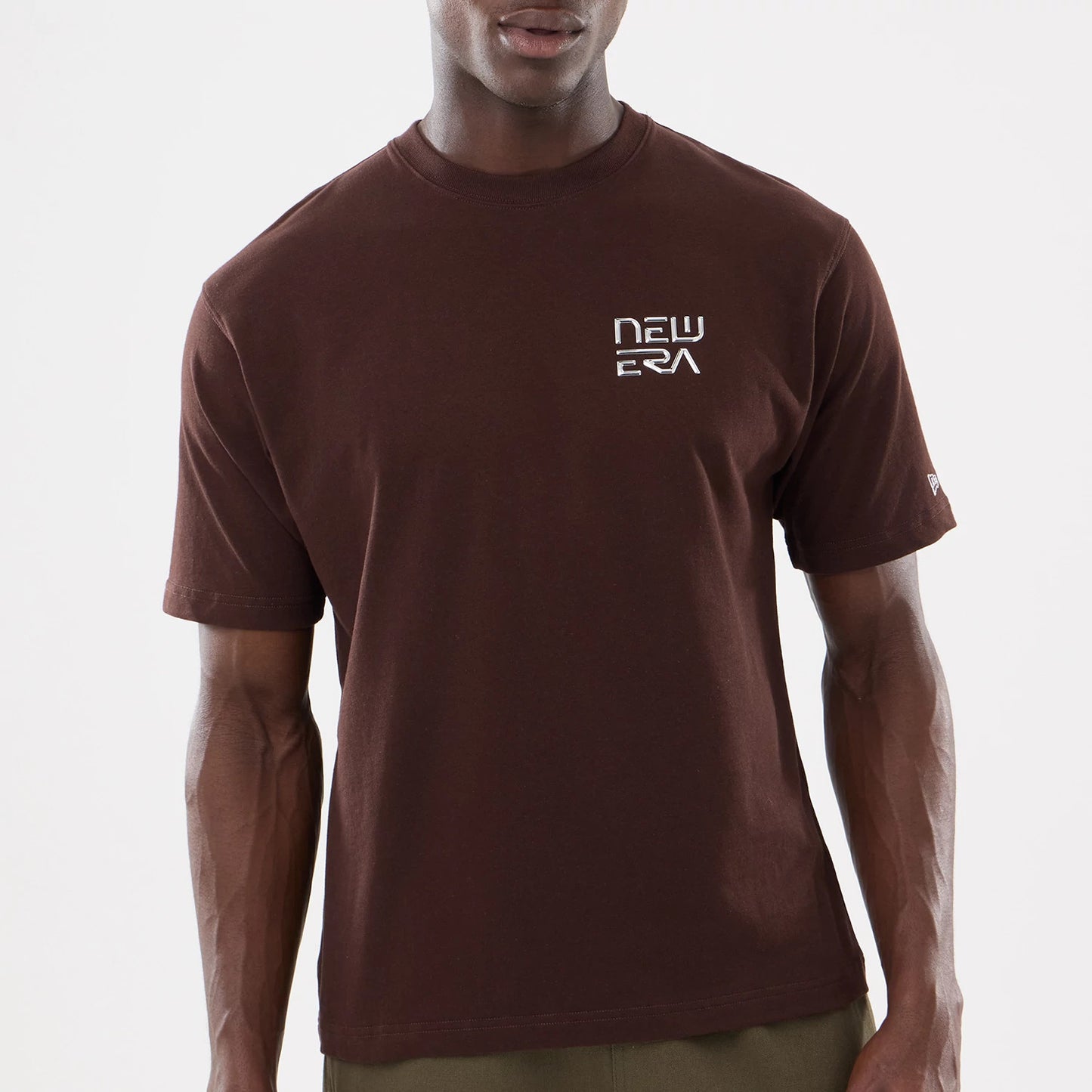 The model is wearing this Hajime Sorayama X MLB San Diego Padres T-Shirt in Dark Brown. 6