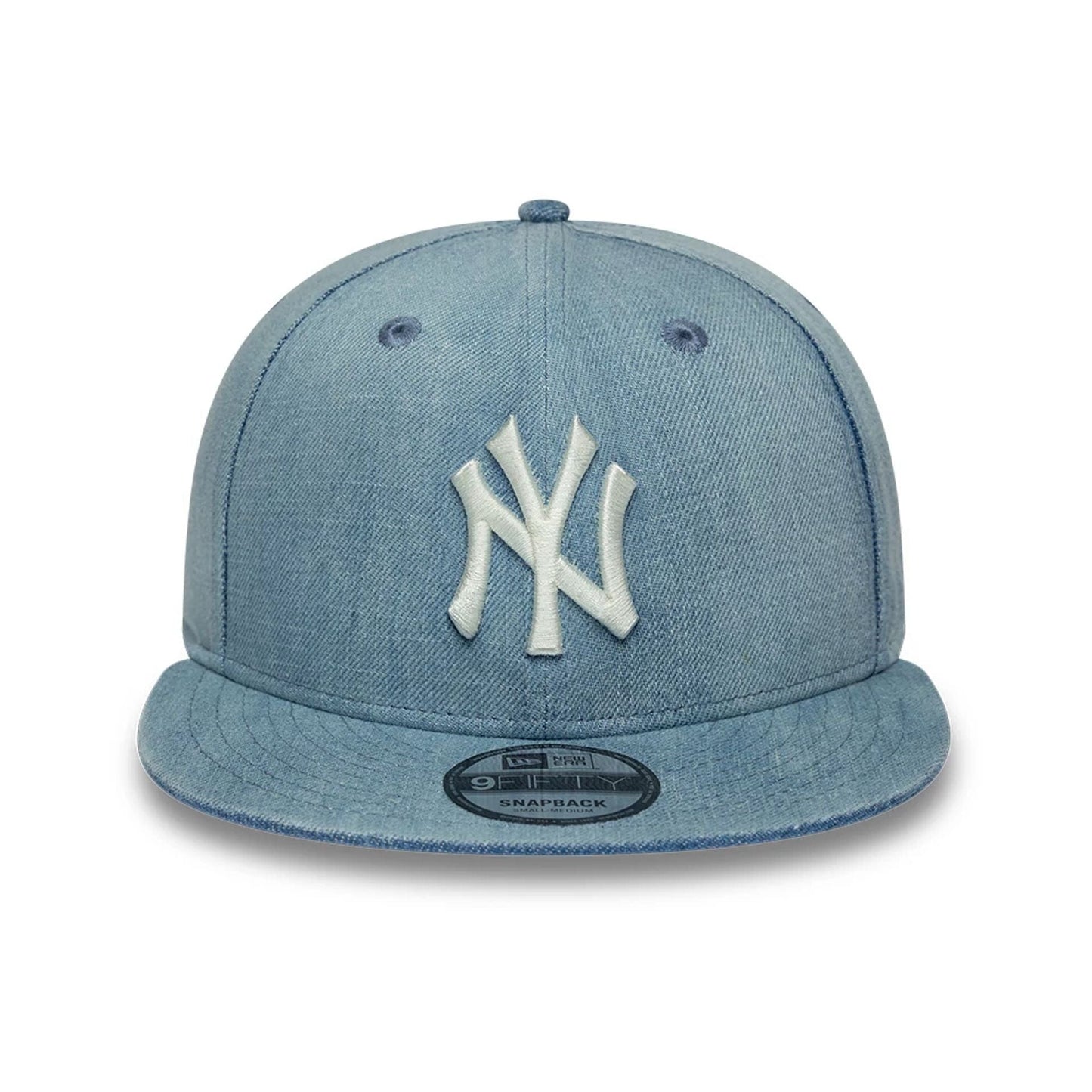 Pictured is this MLB Washed Denim New York Yankees 9FIFTY Snapback cap in navy. 3