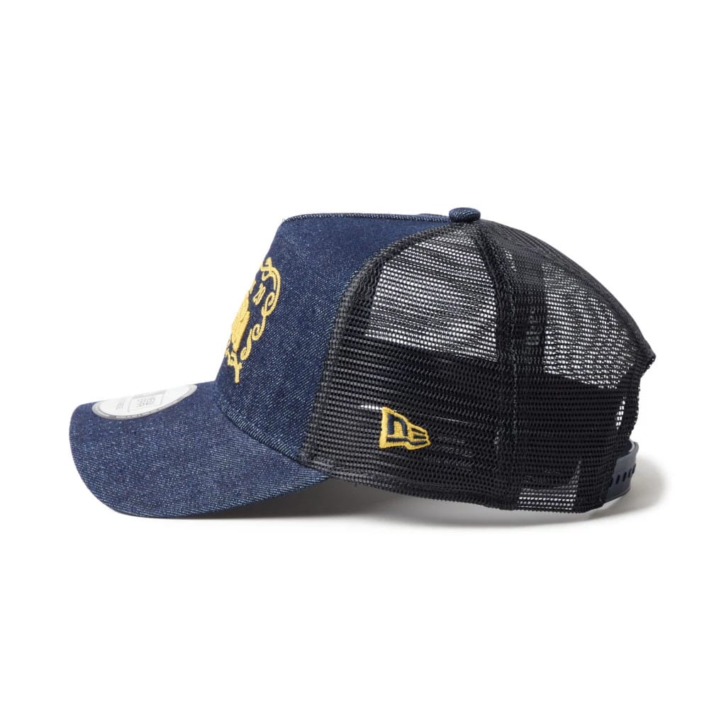 Pictured is this New Era Frame Logo 9FORTY A-Frame Trucker cap in navy. 4