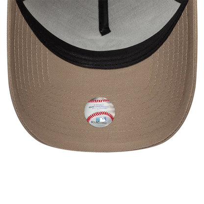Pictured is this MLB Mocha Mousse New York Yankees 9FORTY A-Frame Adjustable cap in beige. 7