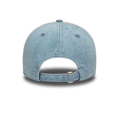 Pictured is this MLB Distressed Washed Denim LA Dodgers 9TWENTY cap in blue. 4