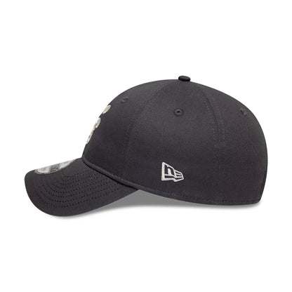 Pictured is this New Era Sakura Nagashi 9TWENTY cap in dark grey. 6