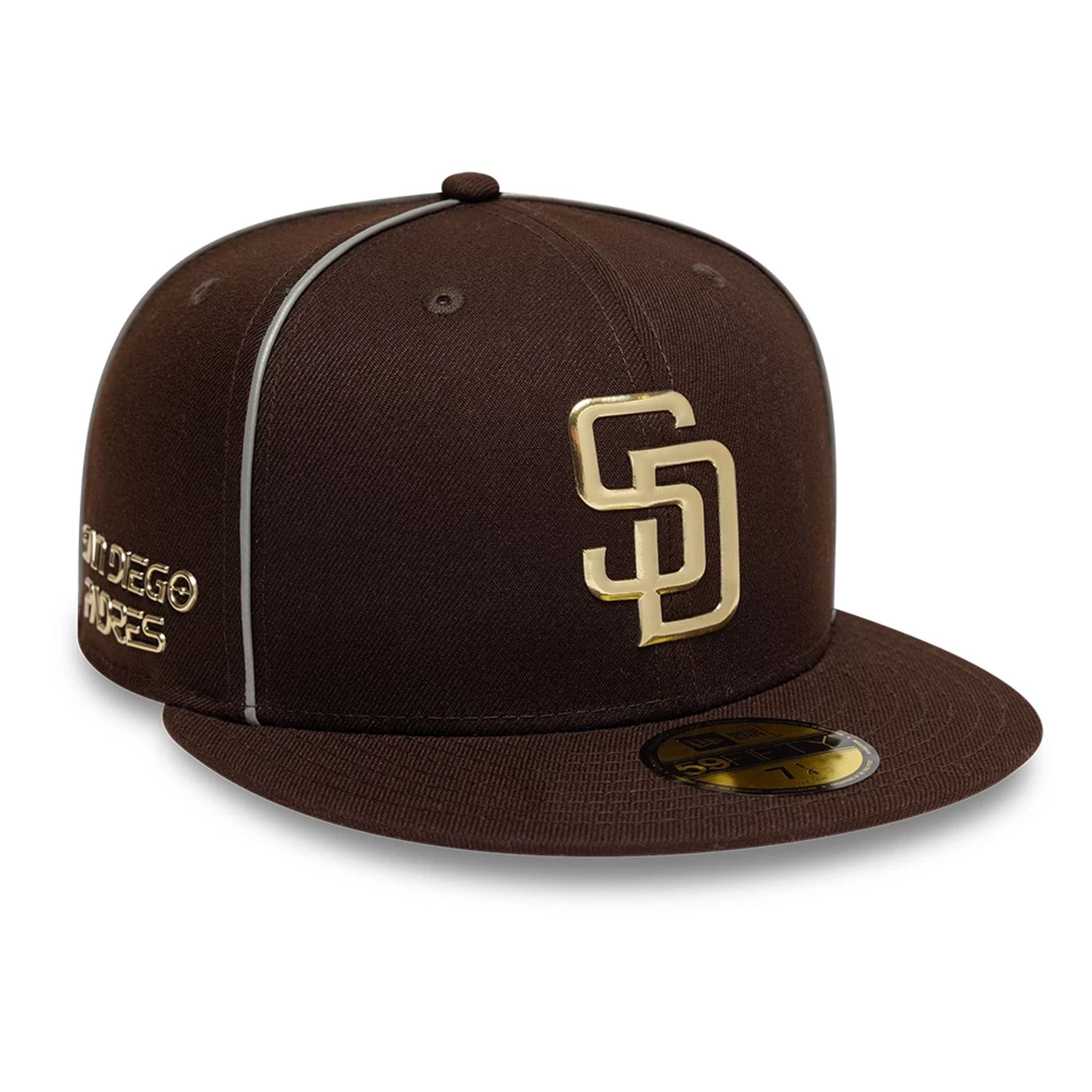 Pictured is this Hajime Sorayama X MLB San Diego Padres 59FIFTY Fitted cap in Dark Brown. 1