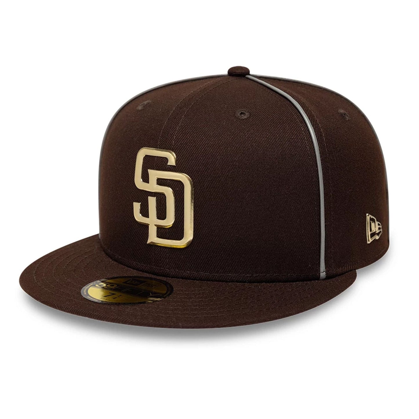 Pictured is this Hajime Sorayama X MLB San Diego Padres 59FIFTY Fitted cap in Dark Brown. 5