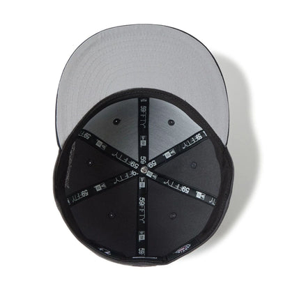 Pictured is this MLB New York Yankees 59FIFTY Fitted cap in dark grey. 3