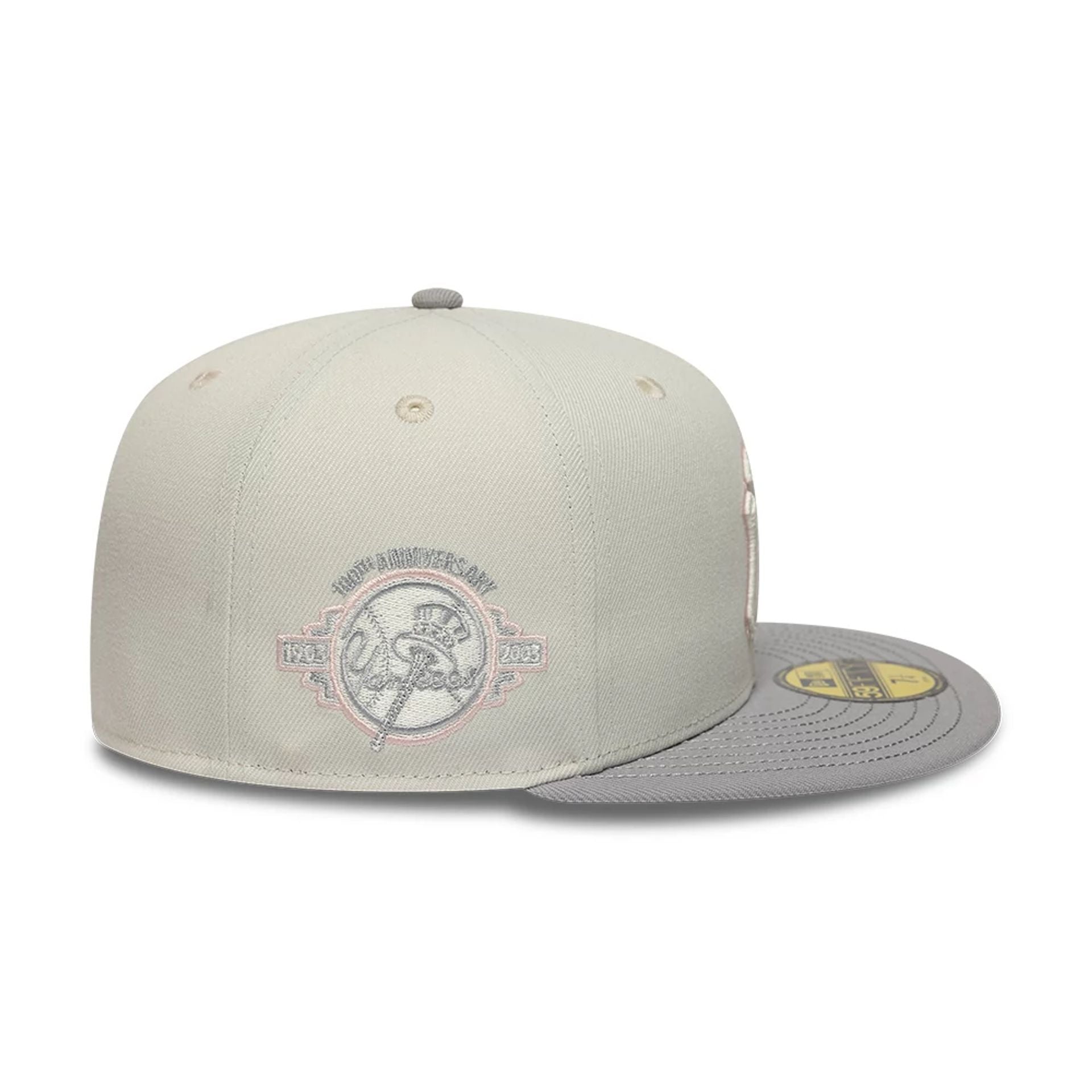 Pictured is this MLB Sakura New York Yankees 59FIFTY Fitted cap in Cream. 5