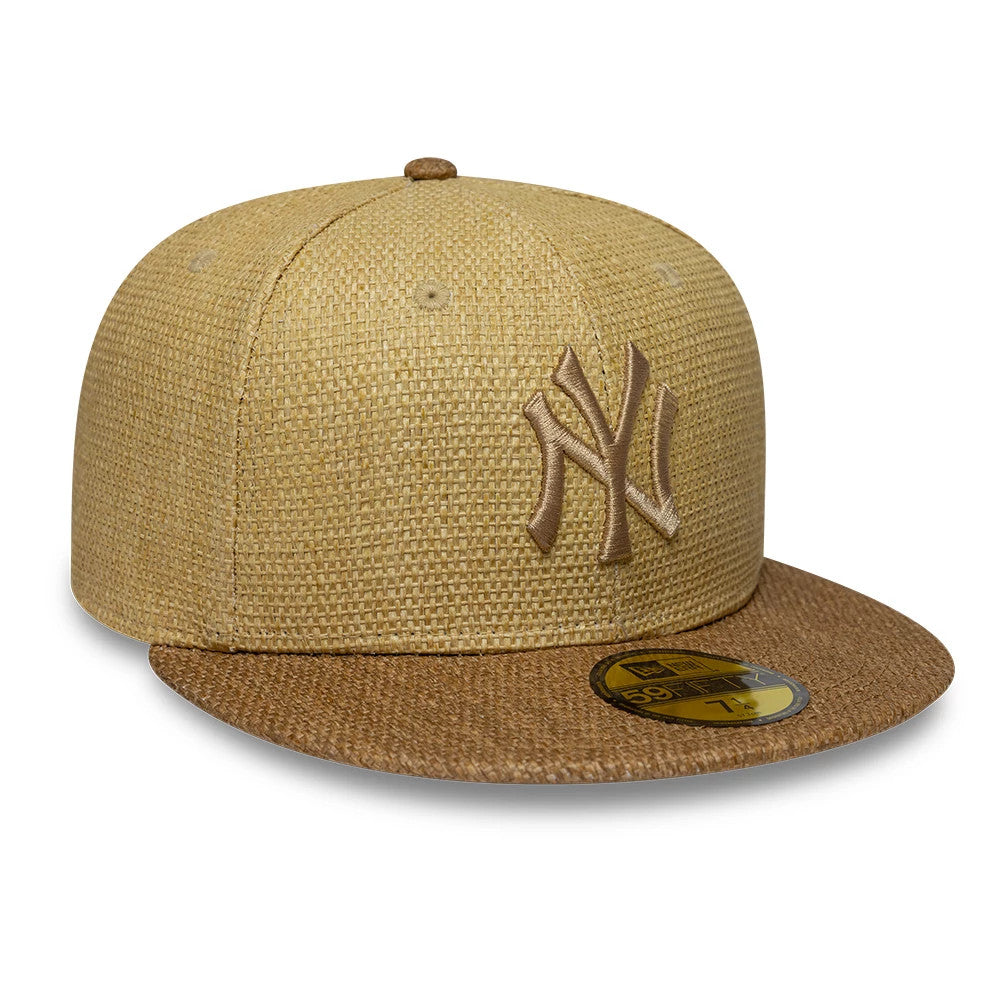 Pictured is this MLB Straw New York Yankees 59FIFTY Fitted cap in beige. 3