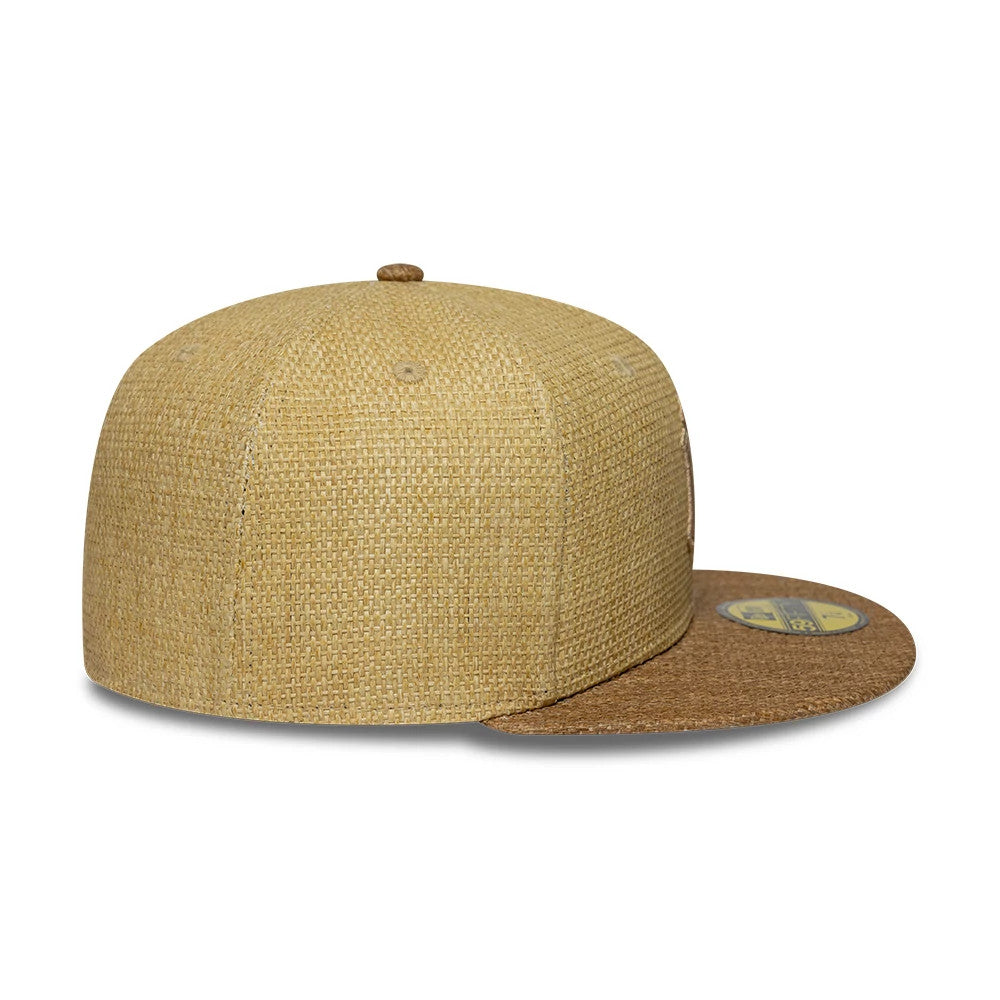 Pictured is this MLB Straw New York Yankees 59FIFTY Fitted cap in beige. 4