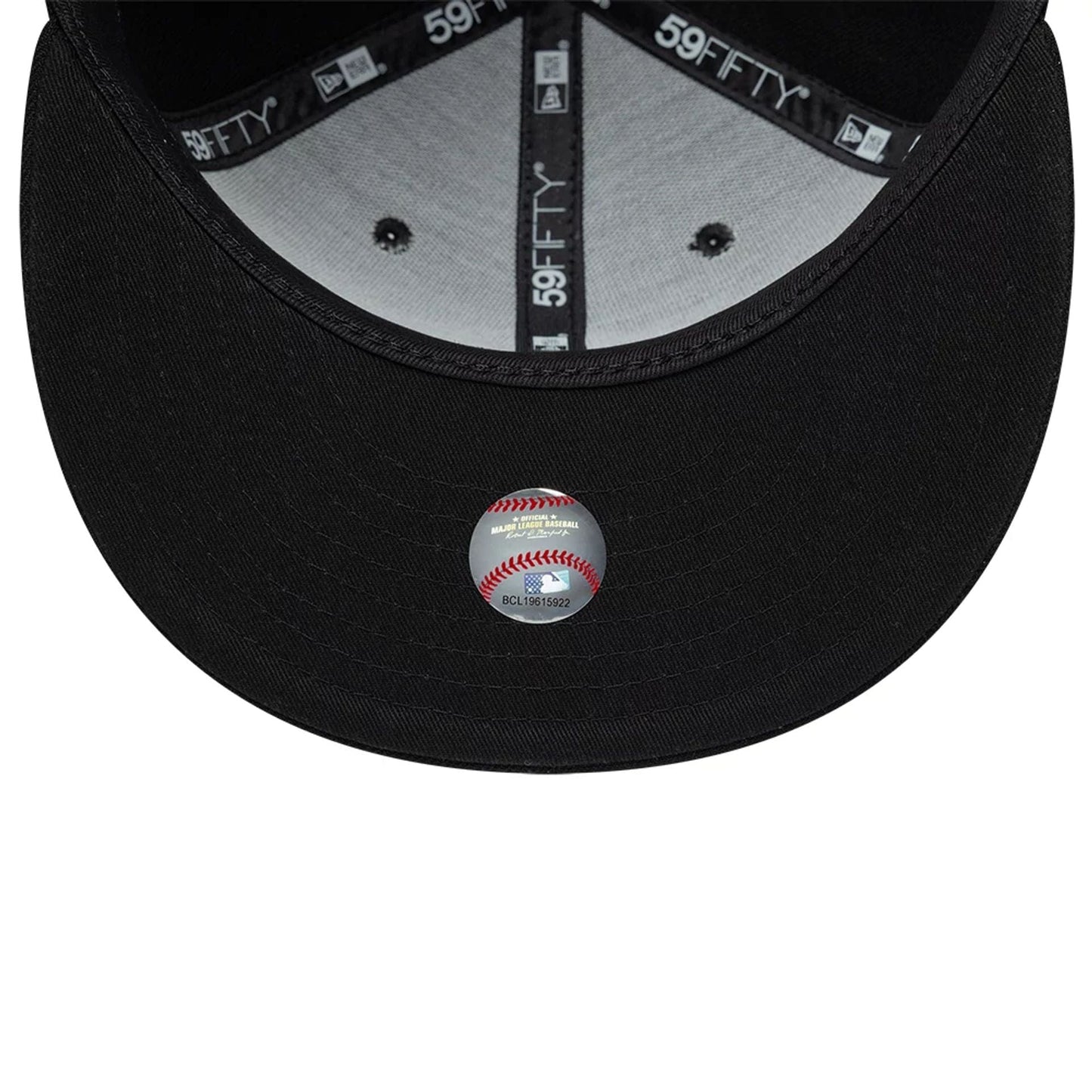Pictured is this MLB Paisley Emblem New York Yankees 59FIFTY Fitted cap in black. 5