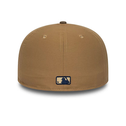 Pictured is this MLB Gros Grain New York Yankees 59FIFTY Fitted cap in Beige. 7