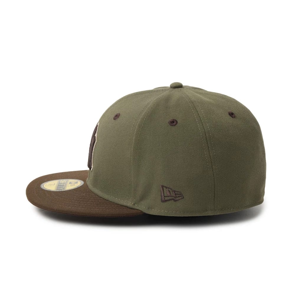 Pictured is this MLB Camo New York Yankees 59FIFTY Fitted cap in green. 6