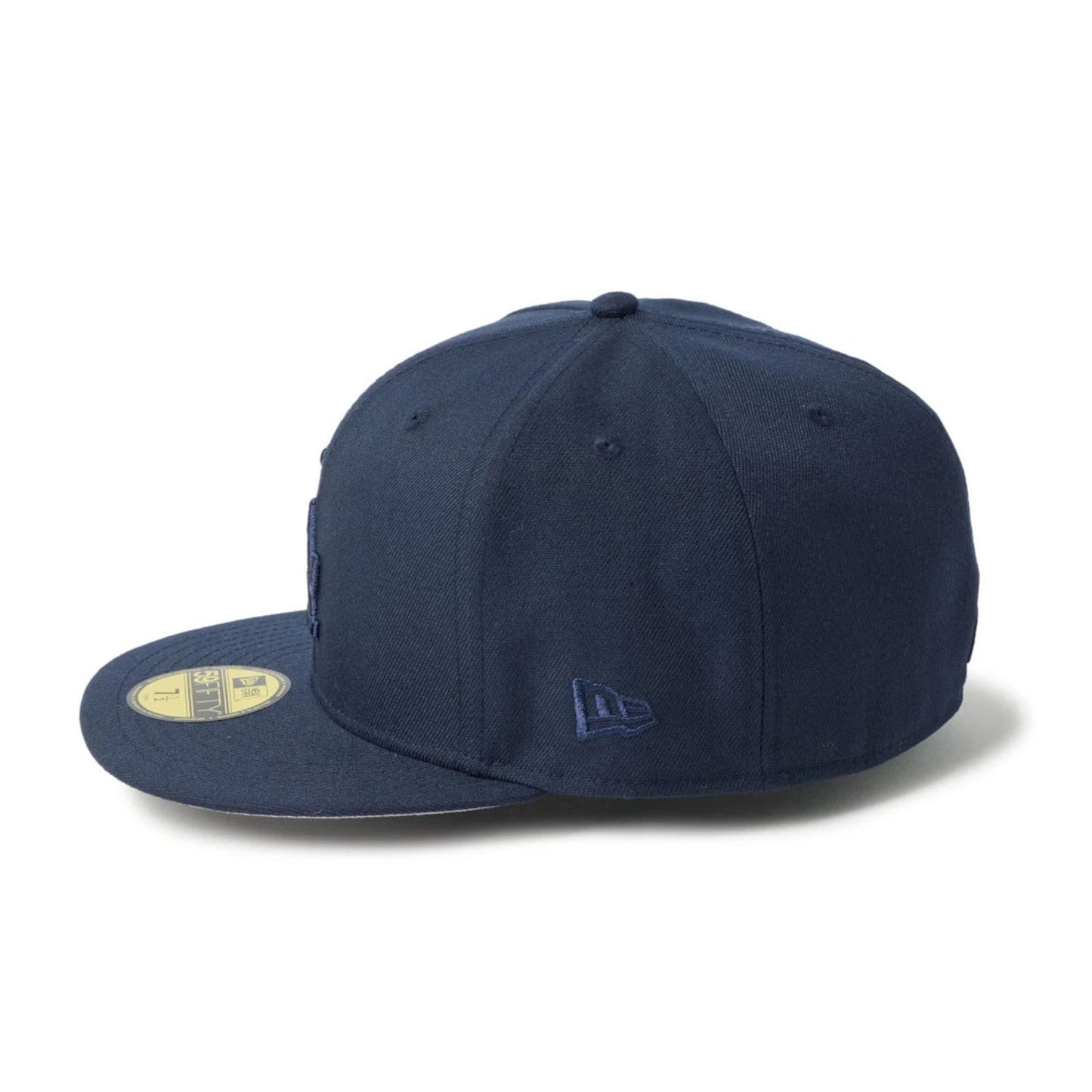 Pictured is this MLB LA Dodgers 59FIFTY Fitted cap in navy. 8