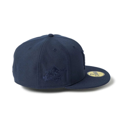 Pictured is this MLB LA Dodgers 59FIFTY Fitted cap in navy. 7