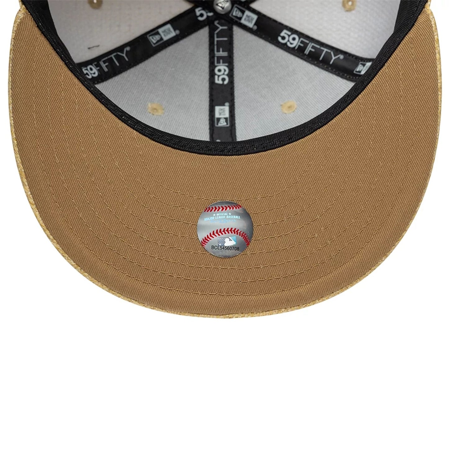 Pictured is this MLB Straw LA Dodgers 59FIFTY Fitted cap in beige. 5