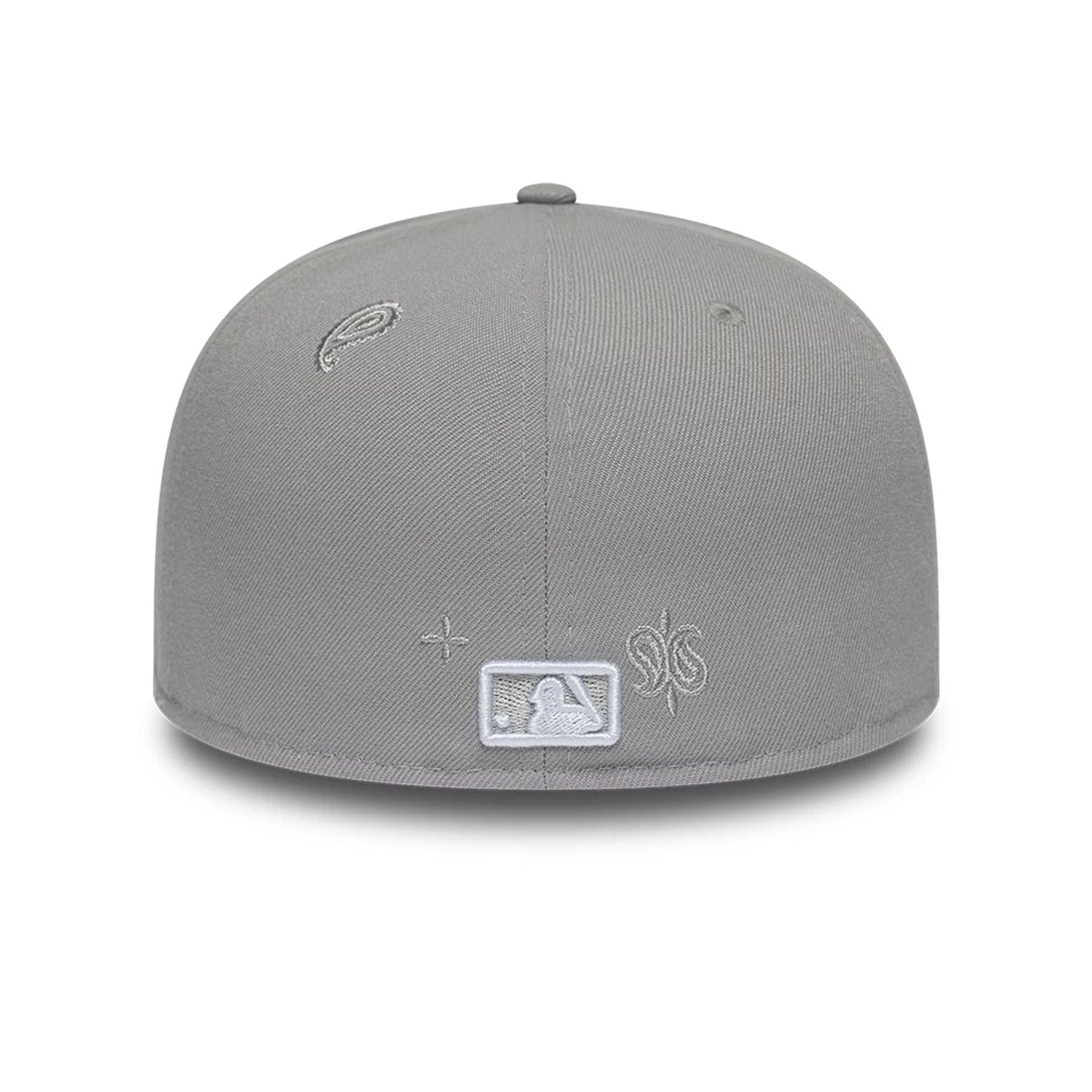 Pictured is this MLB Paisley Emblem LA Dodgers 59FIFTY Fitted cap in grey. 6