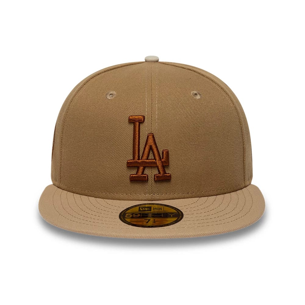 Pictured is this MLB Camo LA Dodgers 59FIFTY Fitted cap in beige. 3