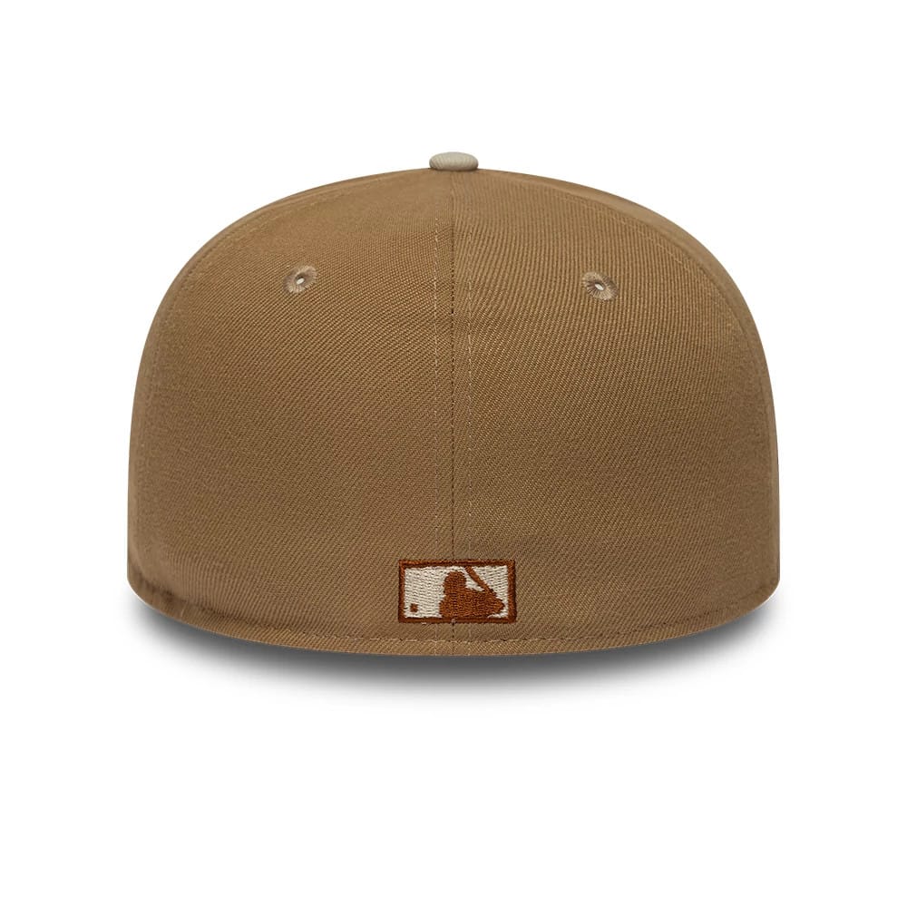 Pictured is this MLB Camo LA Dodgers 59FIFTY Fitted cap in beige. 7