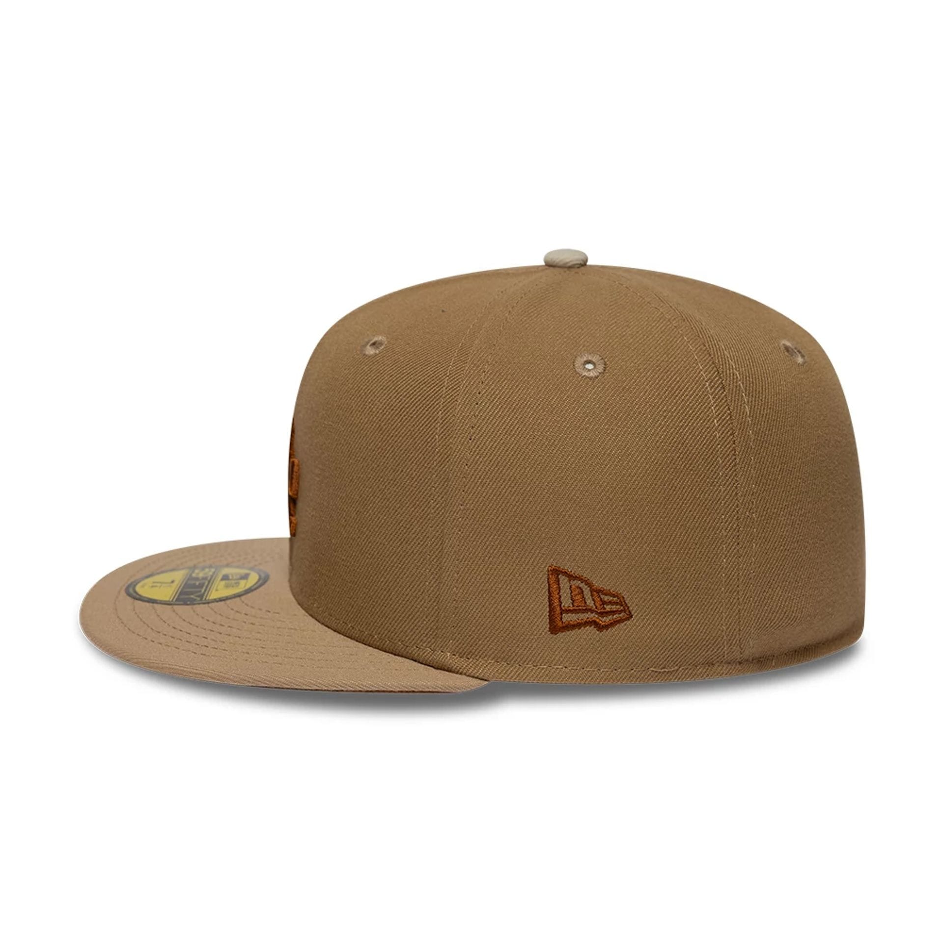 Pictured is this MLB Camo LA Dodgers 59FIFTY Fitted cap in beige. 6