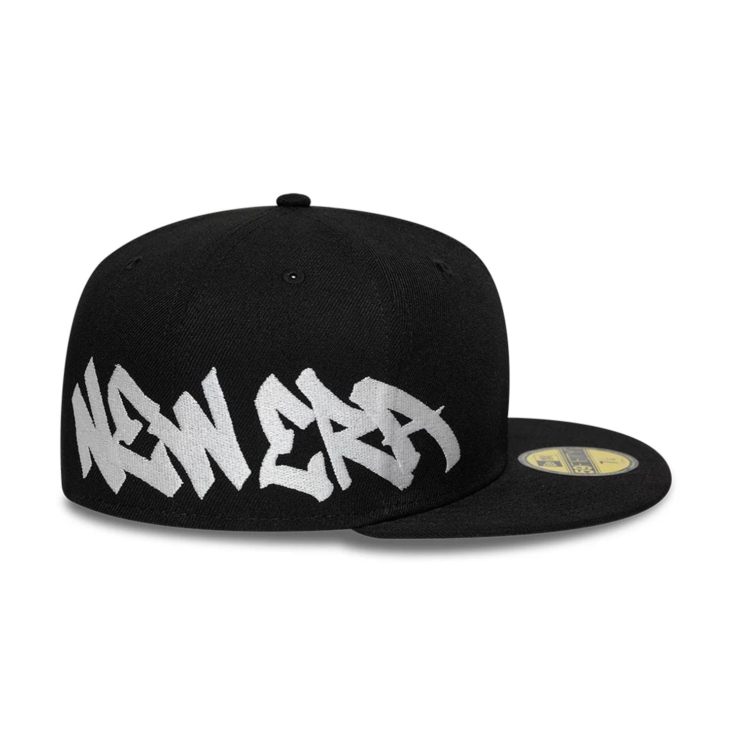 Pictured is this New Era Essential Tagging 59FIFTY Fitted cap in black. 3