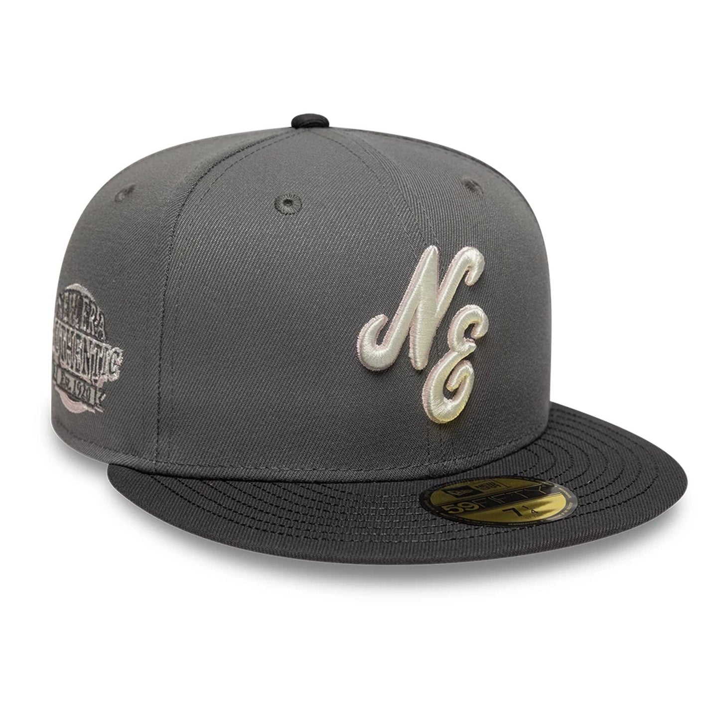 Pictured is this New Era Sakura Nagashi 59FIFTY Fitted cap in grey. 1