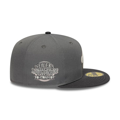 Pictured is this New Era Sakura Nagashi 59FIFTY Fitted cap in grey. 4