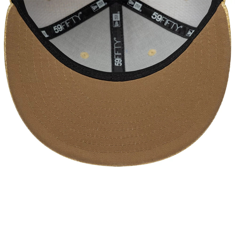Pictured is this New Era Straw 59FIFTY Fitted cap in beige. 5