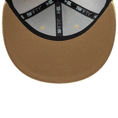 Pictured is this New Era Straw 59FIFTY Fitted cap in beige. 5