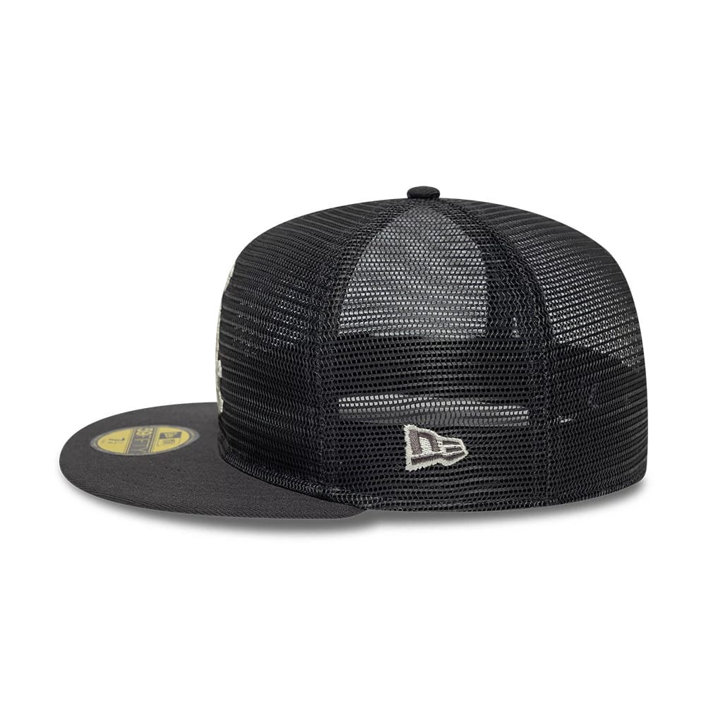 Pictured is this MLB All Mesh Chicago White Sox 59FIFTY Fitted cap in dark grey. 6