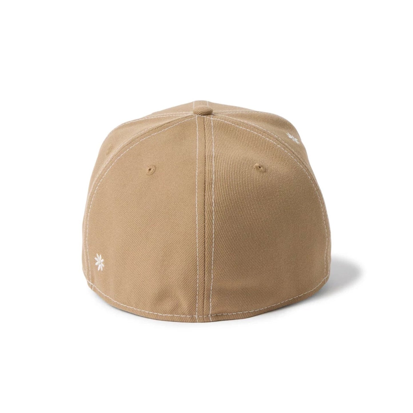 Pictured is this New Era Floral 59FIFTY Fitted cap in Beige. 9