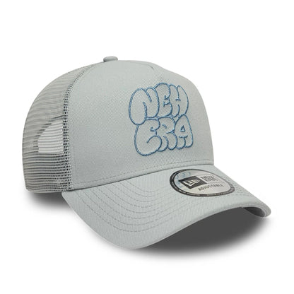 Pictured is this New Era Wall Art Bubble 9FORTY A-Frame Trucker cap in Light Grey. 3