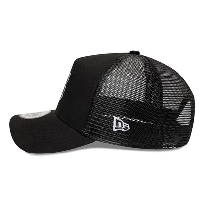 Pictured is this New Era Wall Art Grafitti 9FORTY A-Frame Trucker cap in black. 5
