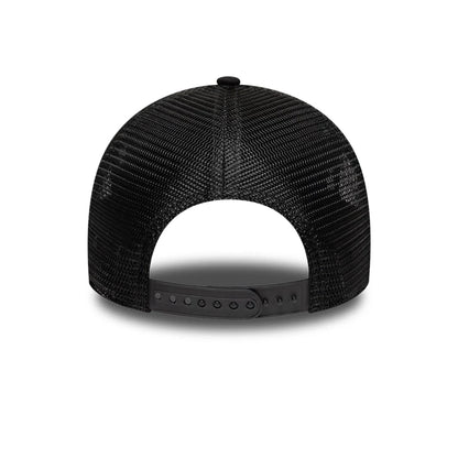 Pictured is this MLB Distressed New York Yankees 9FORTY A-Frame Trucker cap in black. 6