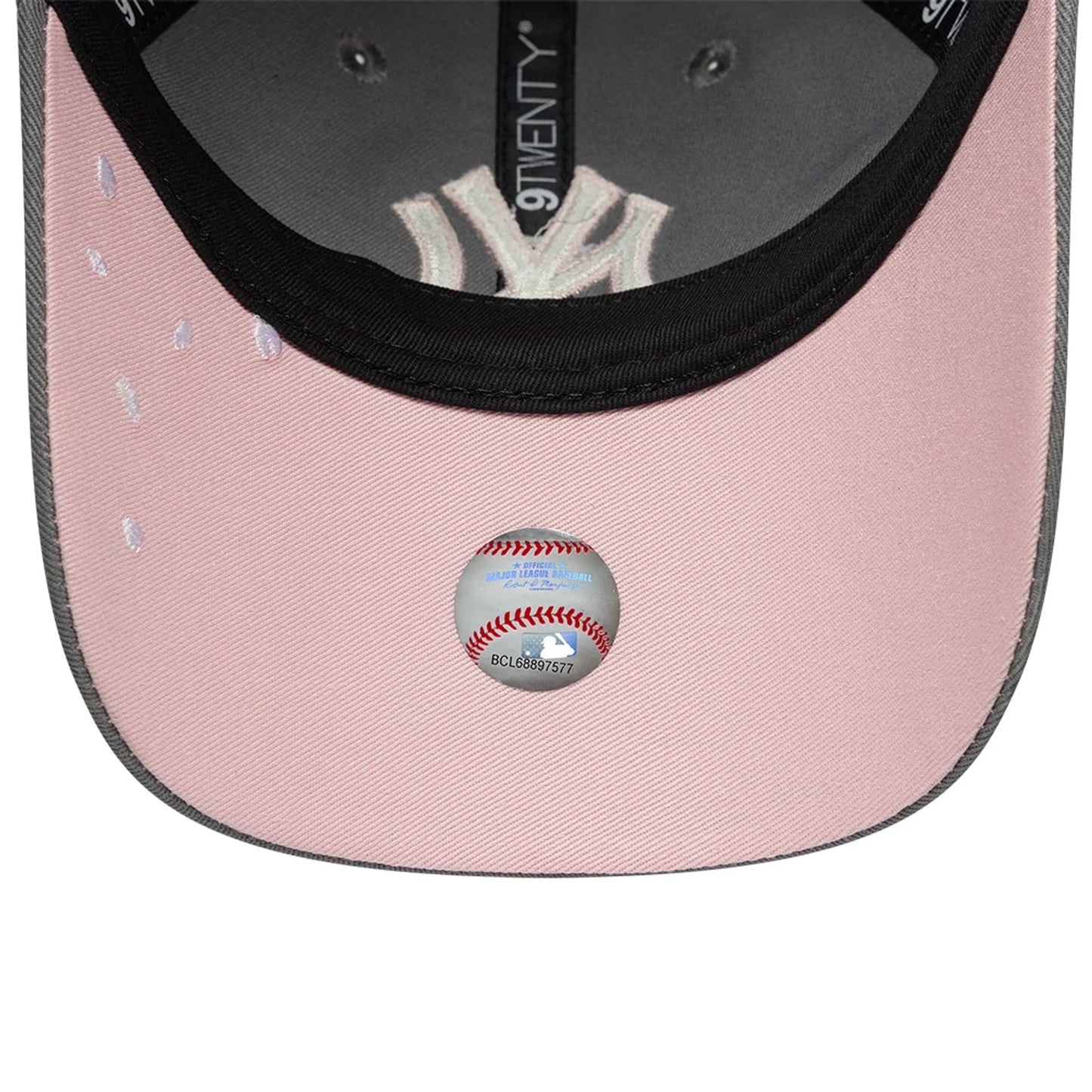 Pictured is this MLB Sakura Nagashi New York Yankees 9TWENTY cap in grey. 2