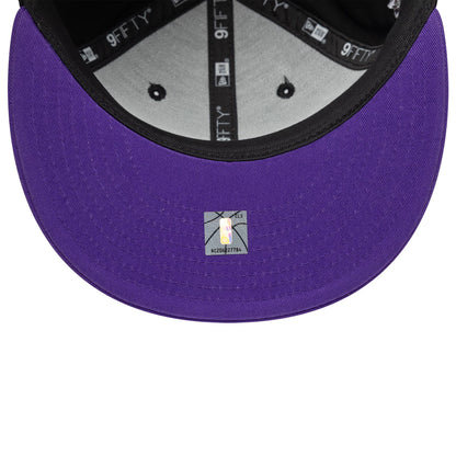 Pictured is this NBA Hardwood Classic Toronto Raptors 9FIFTY Snapback cap in black. 7
