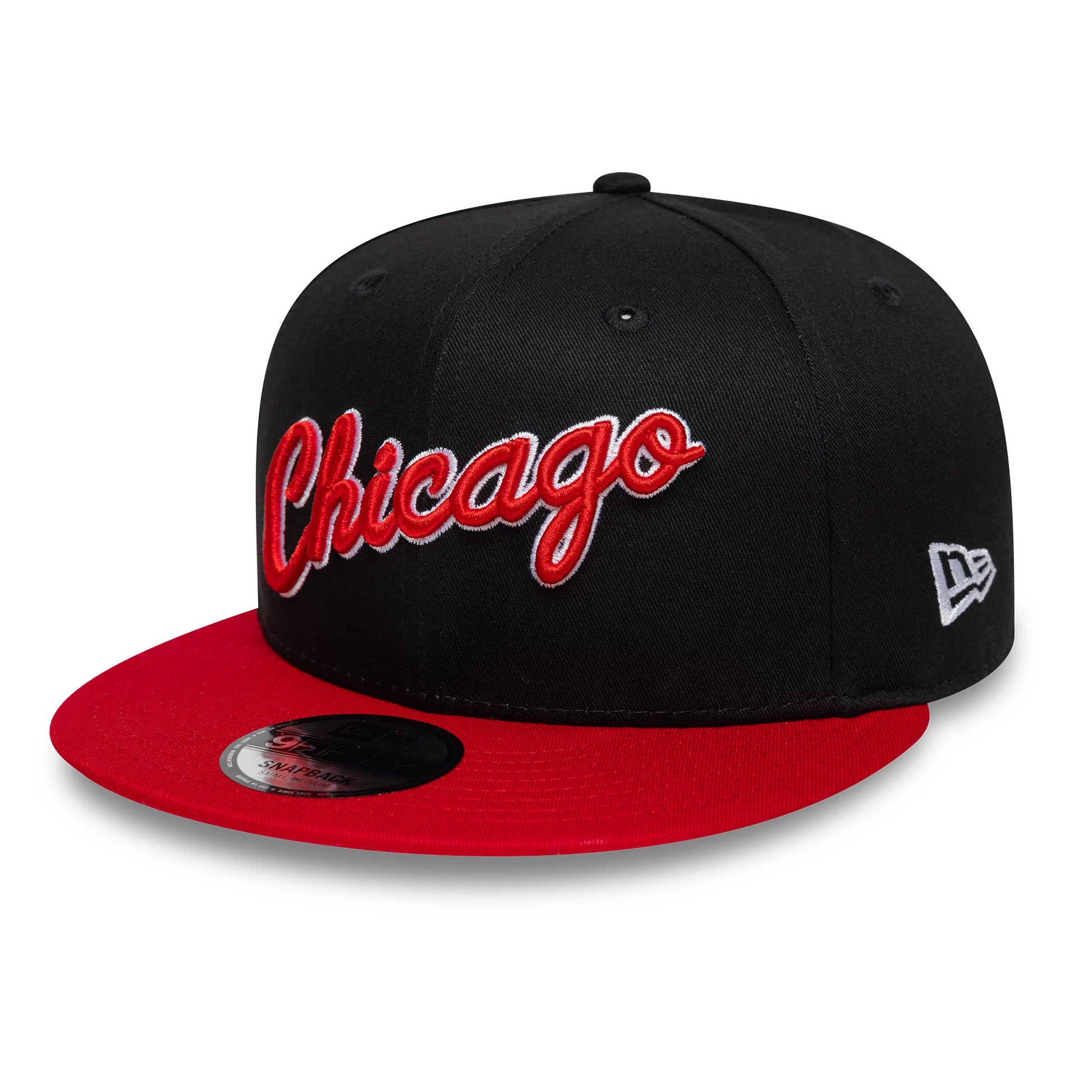 Pictured is this NBA Hardwood Classic Chicago Bulls 9FIFTY Snapback cap in black. 3