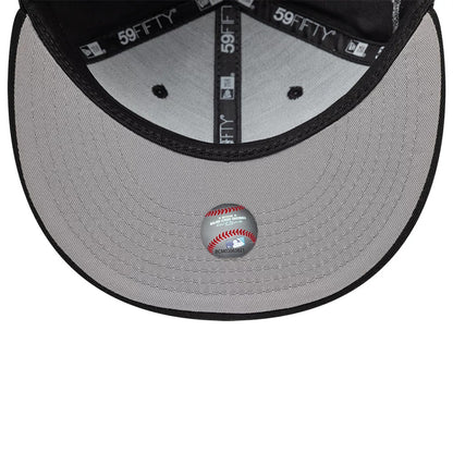 Pictured is this MLB Reflective New York Yankees 59FIFTY Fitted cap in charcoal & black. 4