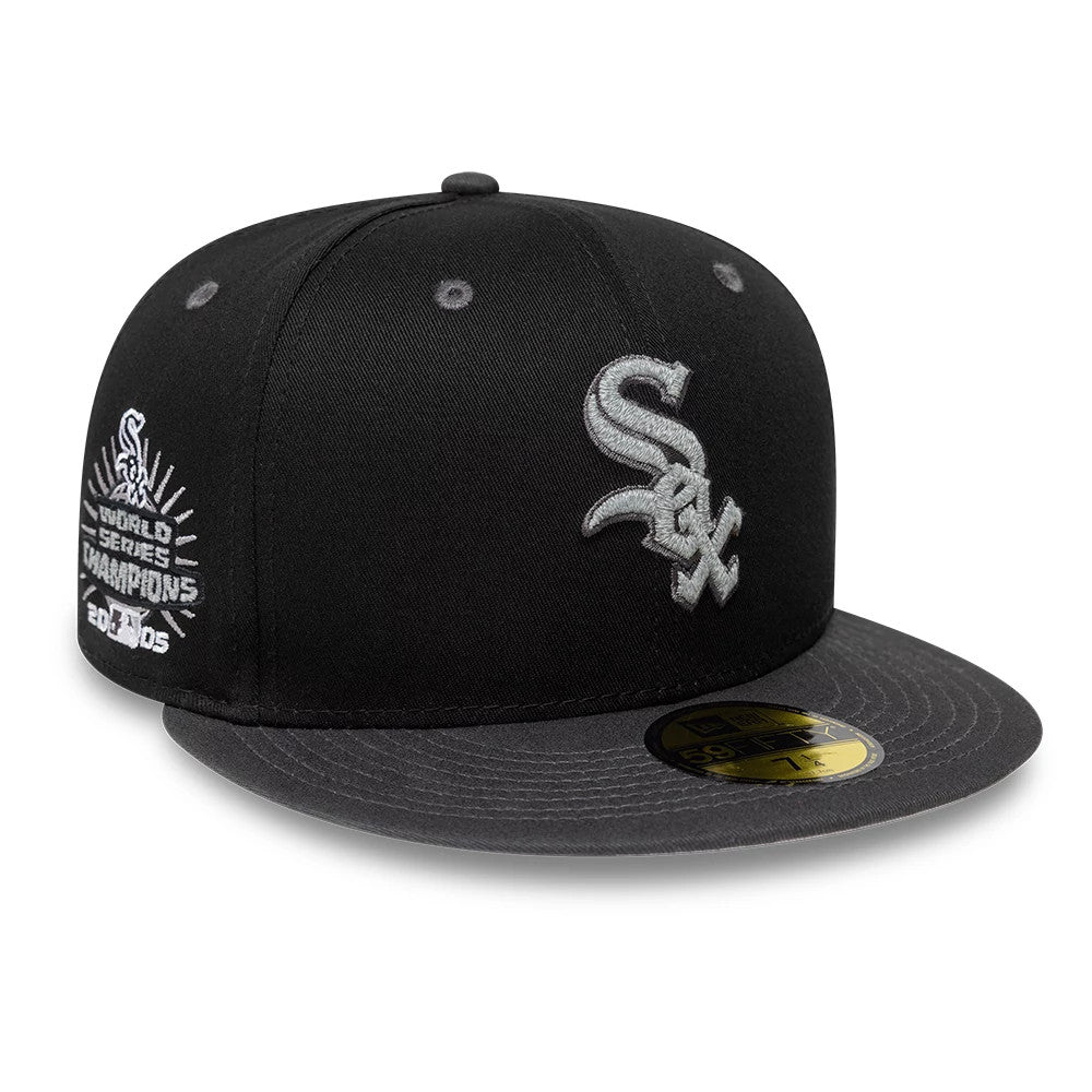 Pictured is this MLB Reflective Chicago White Sox 59FIFTY Fitted cap in black. 1