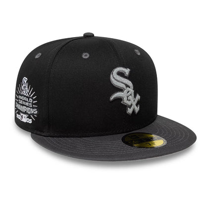 Pictured is this MLB Reflective Chicago White Sox 59FIFTY Fitted cap in black. 1