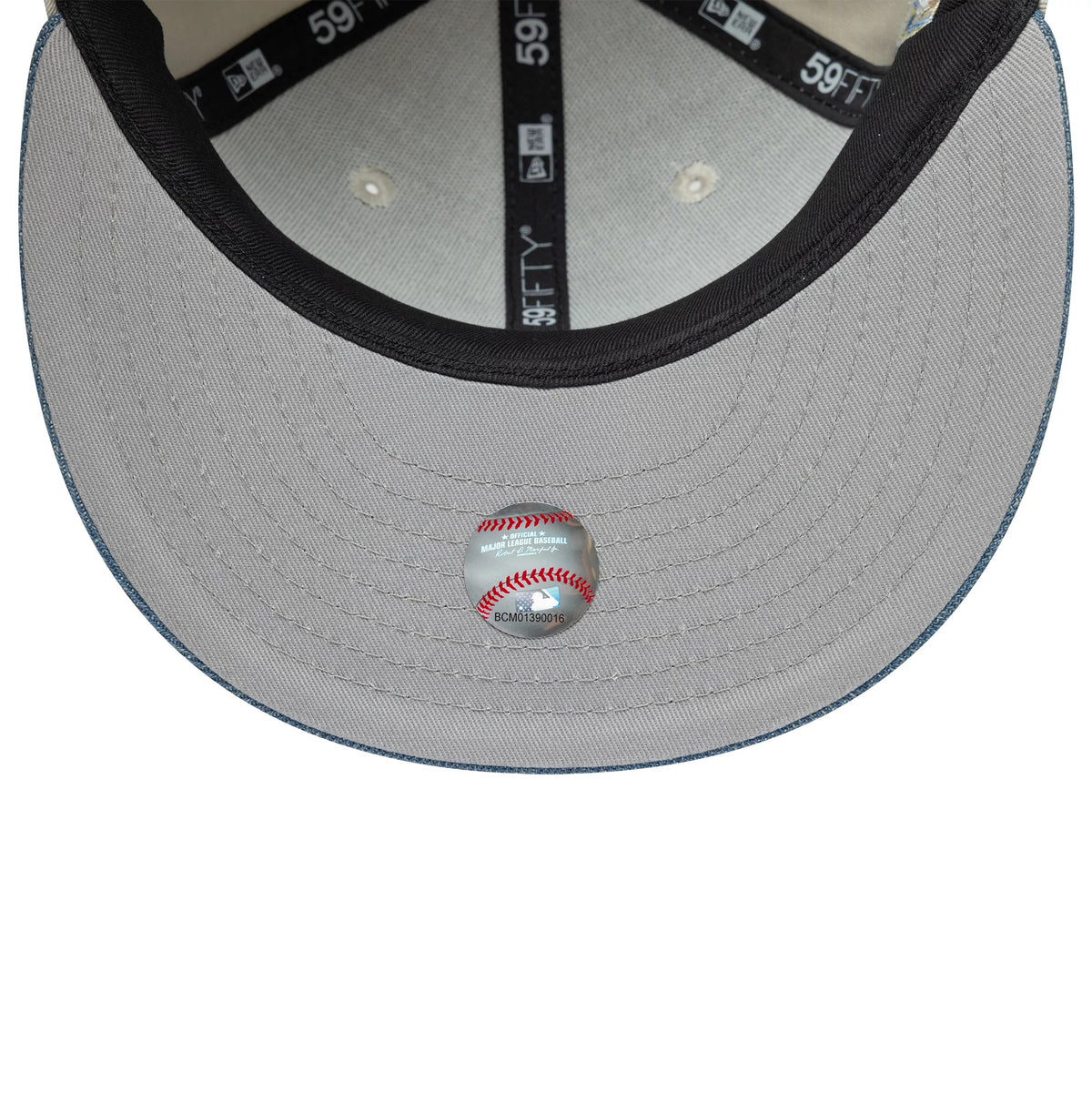 Pictured is this MLB Denim Mix New York Yankees 59FIFTY Fitted cap in beige. 2