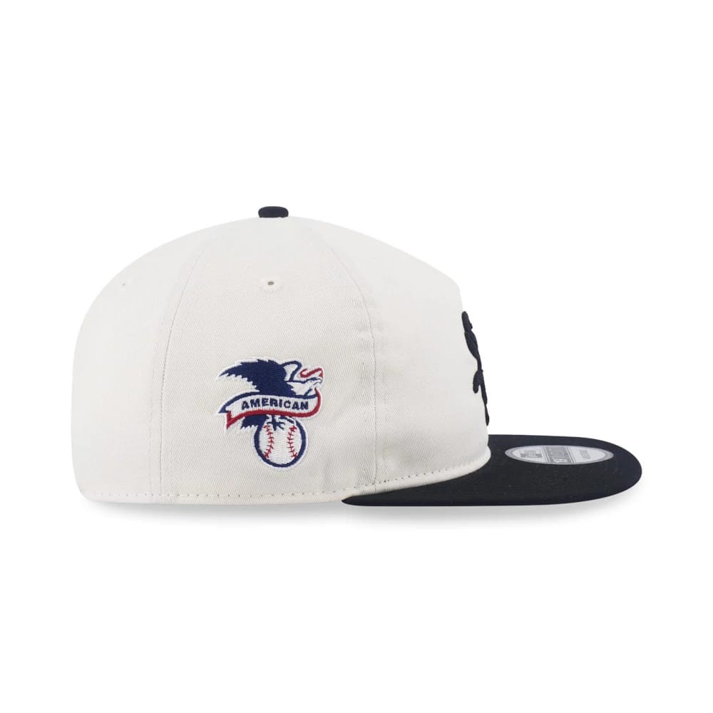 Pictured is this MLB Pack Chicago White Sox 19TWENTY cap in white. 4