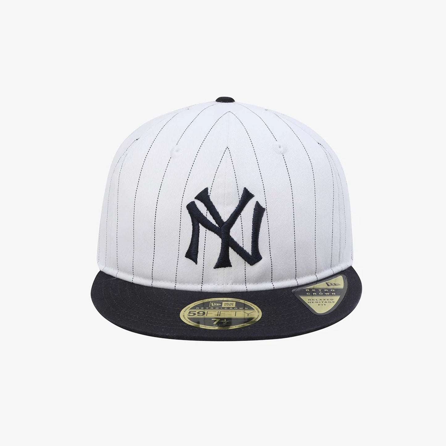 Pictured is this MLB 59FIFTY Day New York Yankees Retro Crown 59FIFTY Fitted cap in white. 3