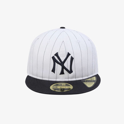 Pictured is this MLB 59FIFTY Day New York Yankees Retro Crown 59FIFTY Fitted cap in white. 3