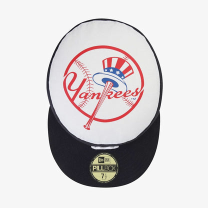 Pictured is this MLB 59FIFTY Day New York Yankees Pillbox cap in navy. 2