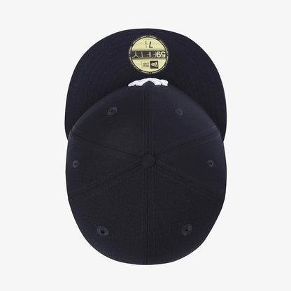 Pictured is this MLB 59FIFTY Day New York Yankees 59FIFTY Fitted cap in navy. 7