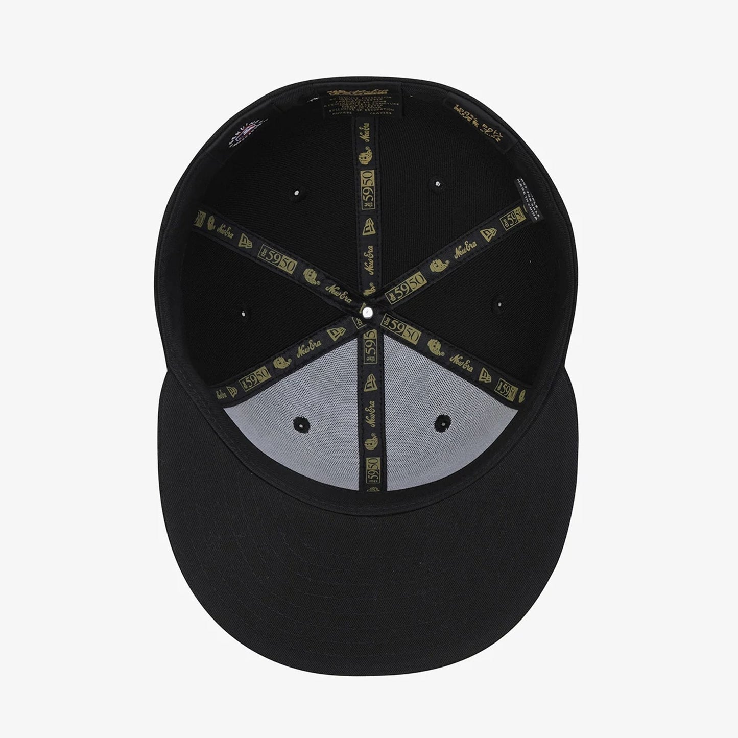 Pictured is this MLB 59FIFTY Day New York Yankees 59FIFTY Fitted cap in black. 7