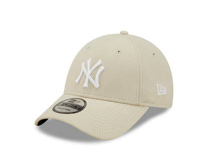 This is a New York Yankees Diamond Era Stone 9FORTY Cap 1