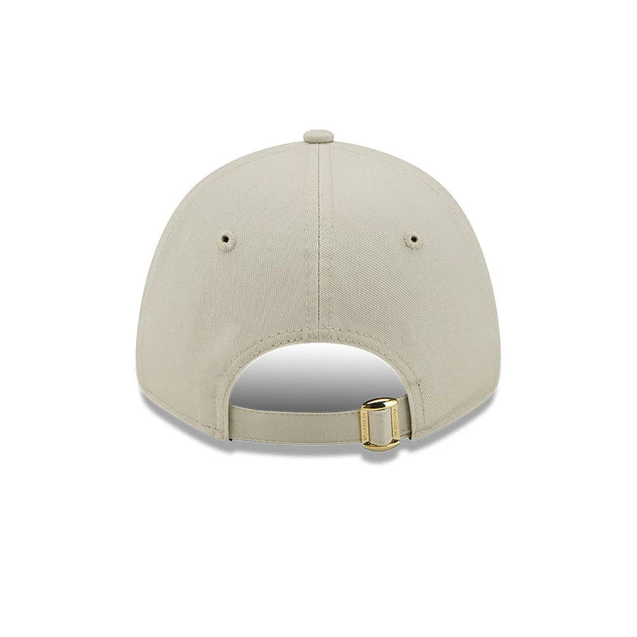 This is a New York Yankees Womens Metallic Logo Cream 9FORTY Adjustable Cap 4