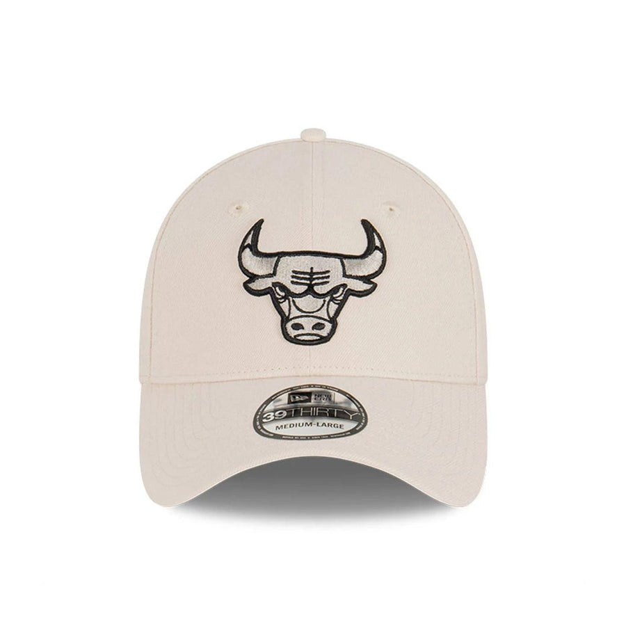 This is a Chicago Bulls Stone Cream 39THIRTY Stretch Fit Cap 2